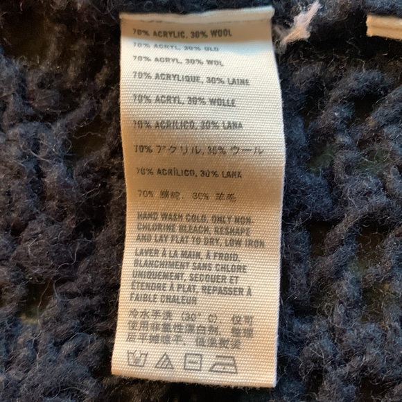 Abercrombie & Fitch navy, short sleeve, open knit sweater.  Size medium - Picture 6 of 7